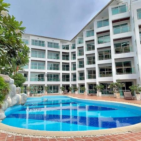 Dragon Beach Resort , Jomtien Beach Pattaya 外观 照片