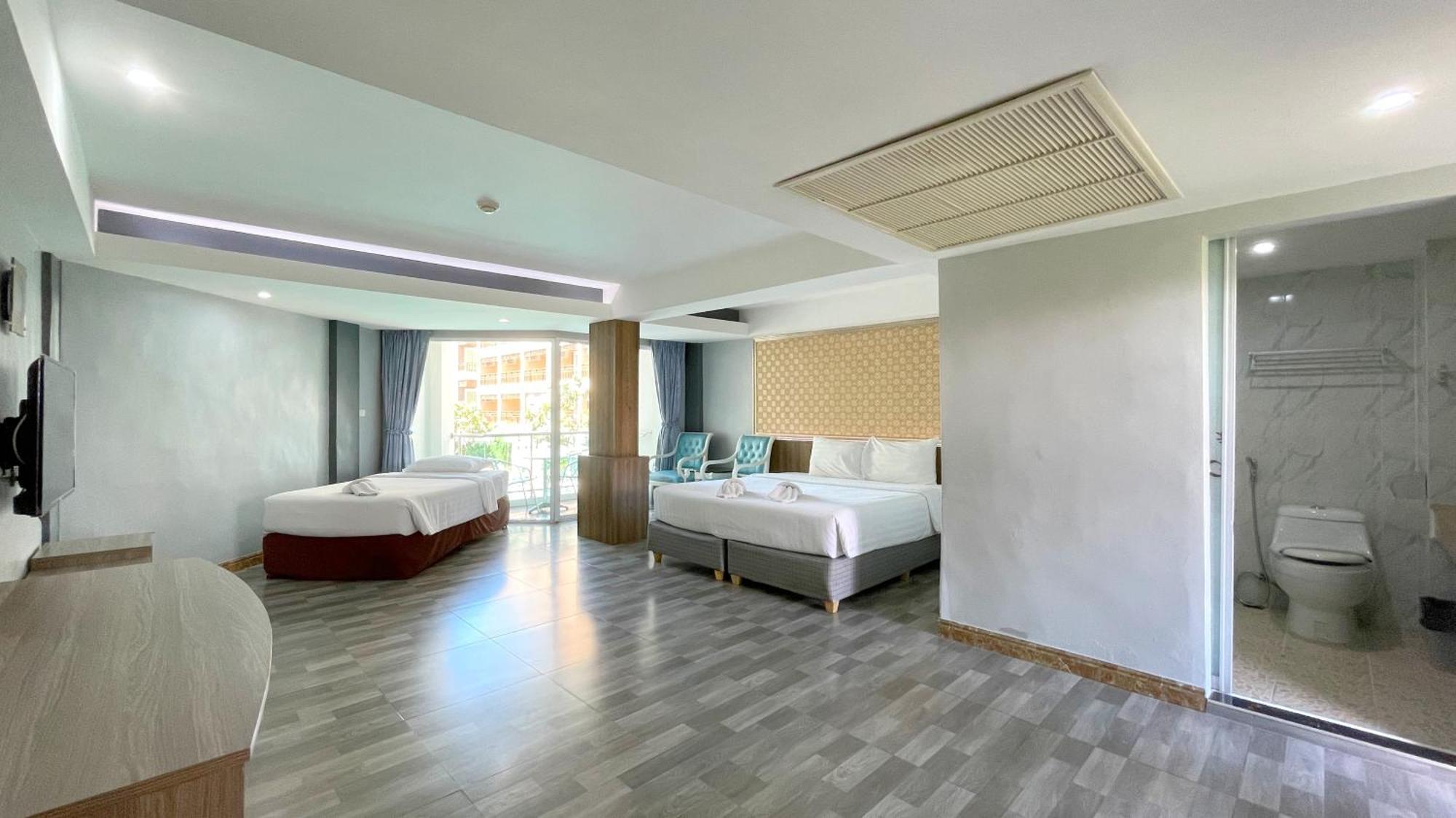 Dragon Beach Resort , Jomtien Beach Pattaya 外观 照片